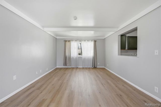 29624 Pleasant Trail, Southfield, MI 48076