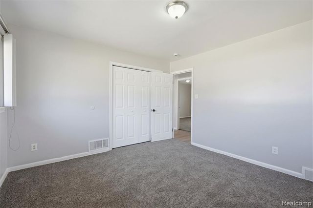 29624 Pleasant Trail, Southfield, MI 48076