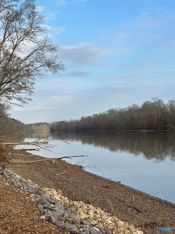 1685 County Road 182 SW, Cedar Bluff, AL 35959