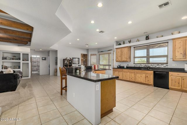 2244 E CAVALRY Road, New River, AZ 85087