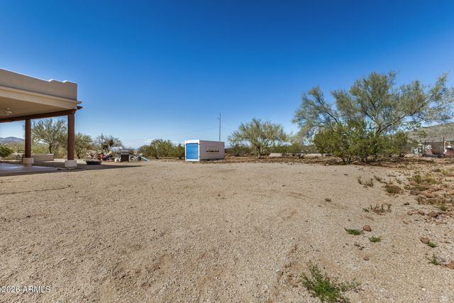 2244 E CAVALRY Road, New River, AZ 85087