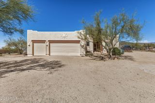 2244 E CAVALRY Road, New River, AZ 85087