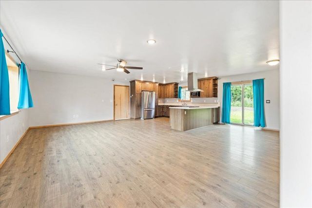 1385 BENN LANE, North Pole, AK 99705
