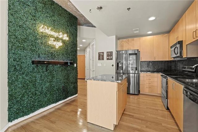 250 Pharr NE Road 208, Atlanta, GA 30305