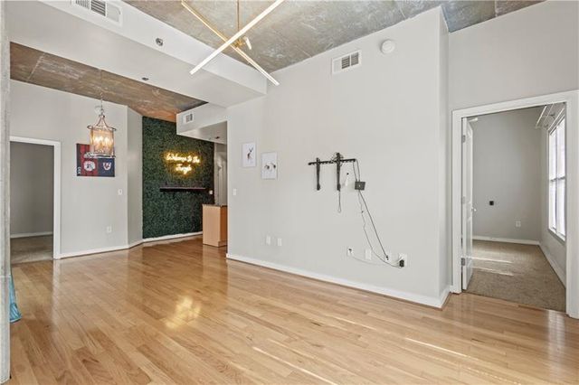 250 Pharr NE Road 208, Atlanta, GA 30305