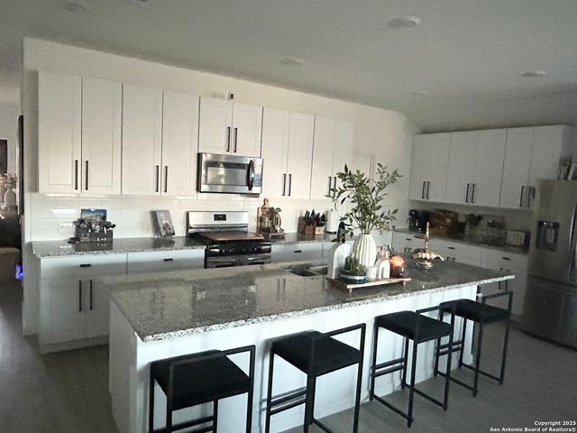 10127 Helios, Converse, TX 78109