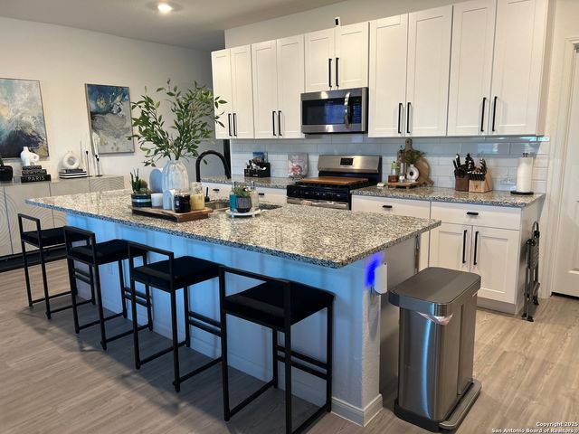 10127 Helios, Converse, TX 78109