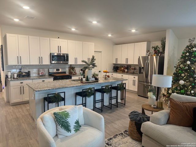 10127 Helios, Converse, TX 78109