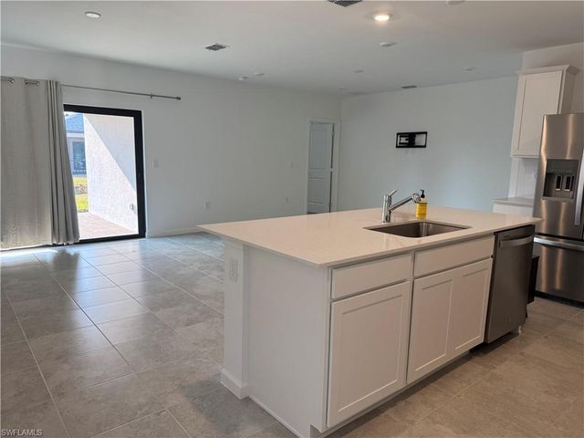 1024 Caloosa Breeze DR, Labelle, FL 33935