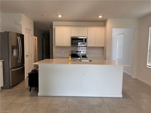 1024 Caloosa Breeze DR, Labelle, FL 33935