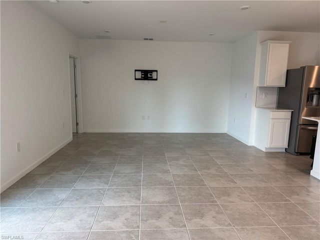 1024 Caloosa Breeze DR, Labelle, FL 33935