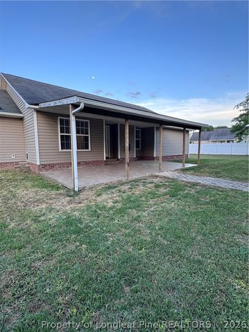 103 Scaley Bark Drive, Raeford, NC 28376