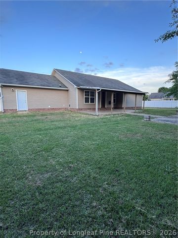 103 Scaley Bark Drive, Raeford, NC 28376