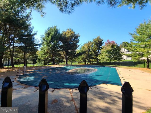 701 THORNTON CT, North Wales, PA 19454