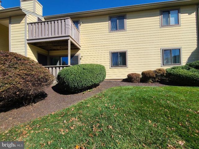 701 THORNTON CT, North Wales, PA 19454