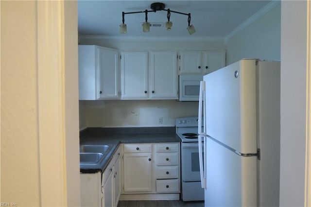 4917 Shafer ST, Norfolk, VA 23513