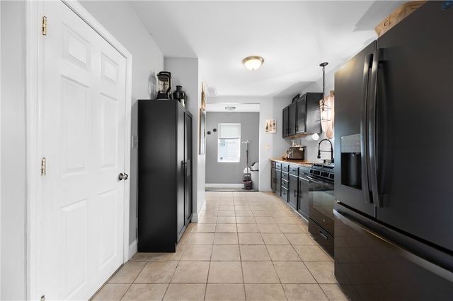 1352 Newport Avenue, Pawtucket, RI 02861