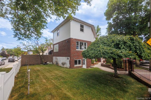 1340 Siegfried Place, Bronx, NY 10465