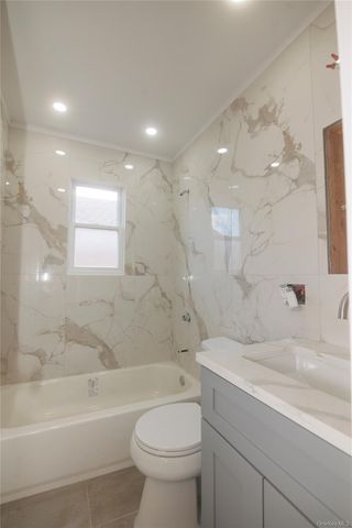 1340 Siegfried Place, Bronx, NY 10465