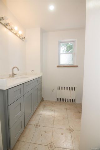 1340 Siegfried Place, Bronx, NY 10465