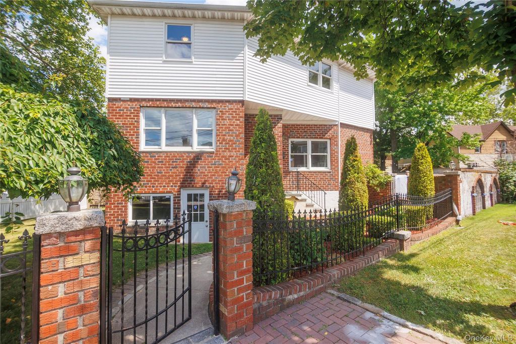 1340 Siegfried Place, Bronx, NY 10465