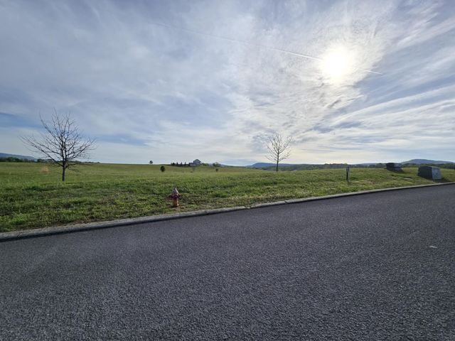 98 River Ridge Drive, Dunlap, TN 37327