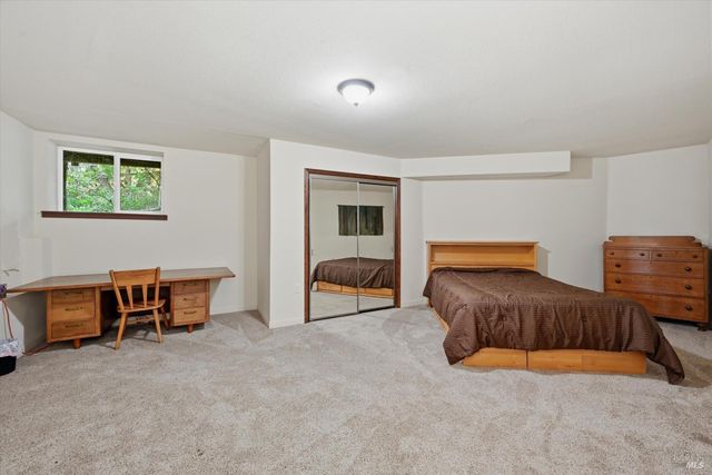 16945 Knollview Dr, Hidden Valley Lake, CA 95467