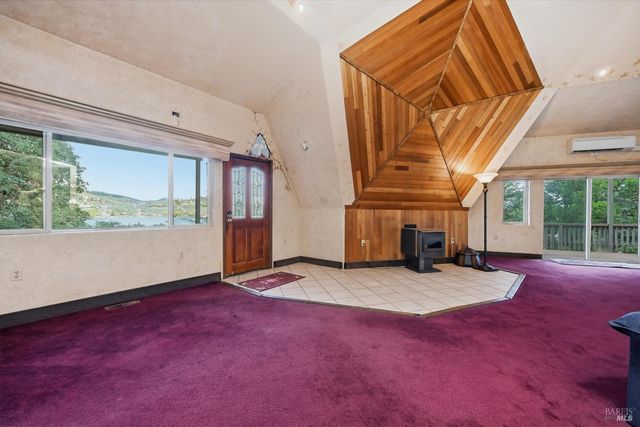 16945 Knollview Dr, Hidden Valley Lake, CA 95467