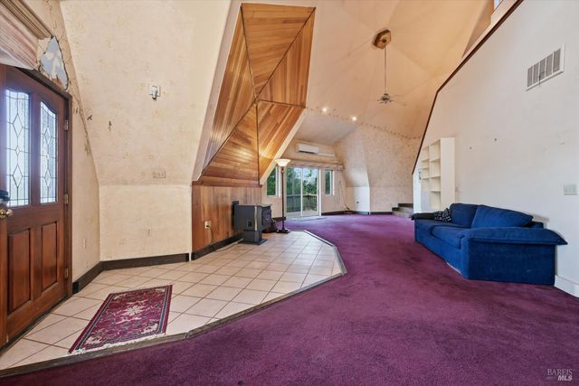 16945 Knollview Dr, Hidden Valley Lake, CA 95467