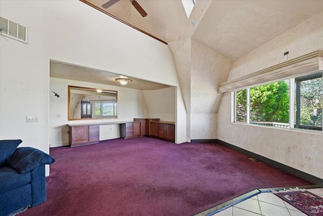 16945 Knollview Dr, Hidden Valley Lake, CA 95467