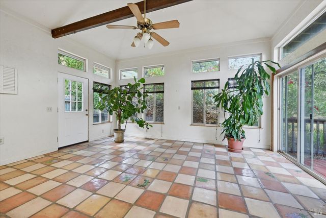 16945 Knollview Dr, Hidden Valley Lake, CA 95467