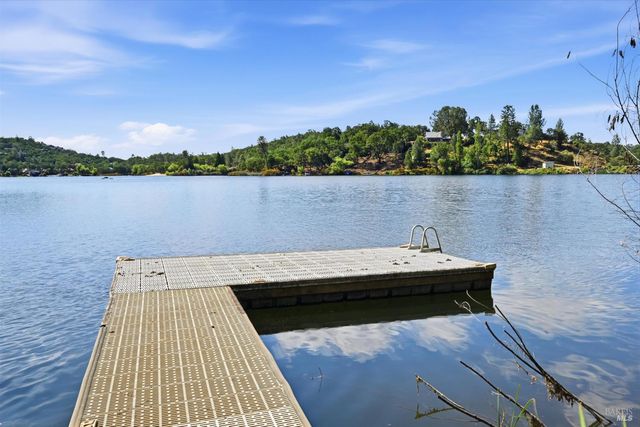 16945 Knollview Dr, Hidden Valley Lake, CA 95467