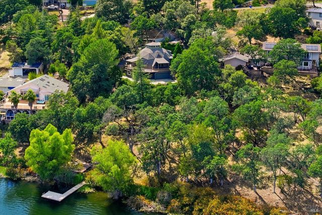 16945 Knollview Dr, Hidden Valley Lake, CA 95467