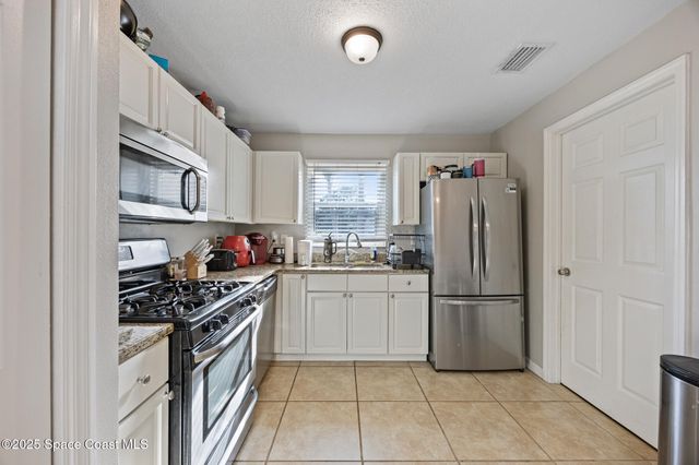 1666 Owl Lane, Melbourne, FL 32935