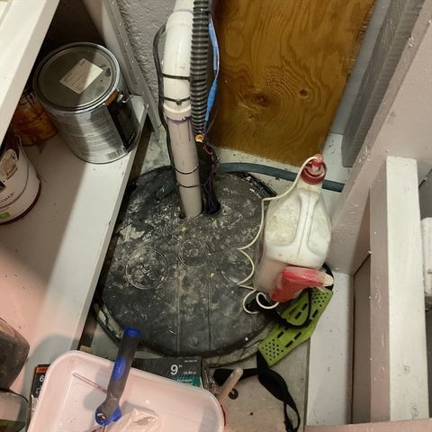 77 Christy Ave, Dracut, MA 01826