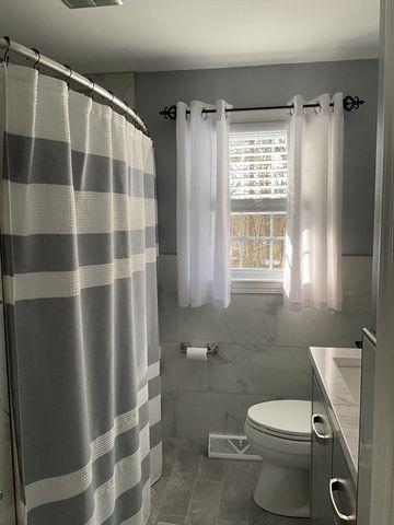 77 Christy Ave, Dracut, MA 01826