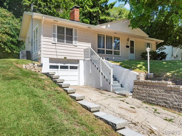 1507 W Main Street, Collinsville, IL 62234