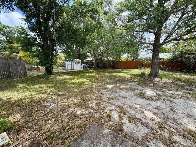 609 TAMARIN LANE, Poinciana, FL 34759