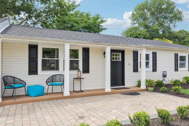 91 Circle Drive W, Patchogue, NY 11772
