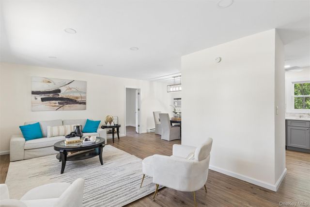 91 Circle Drive W, Patchogue, NY 11772