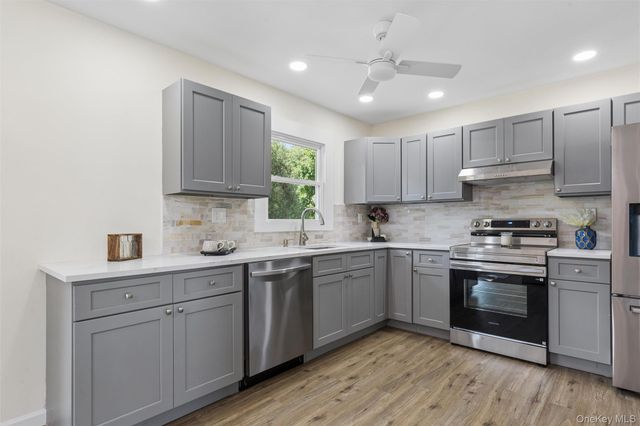 91 Circle Drive W, Patchogue, NY 11772