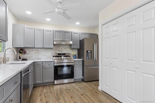 91 Circle Drive W, Patchogue, NY 11772