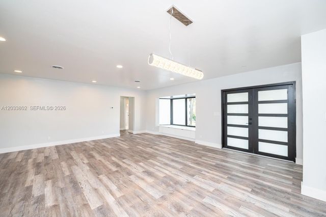 2856 NW 10th Avenue, Wilton Manors, FL 33311