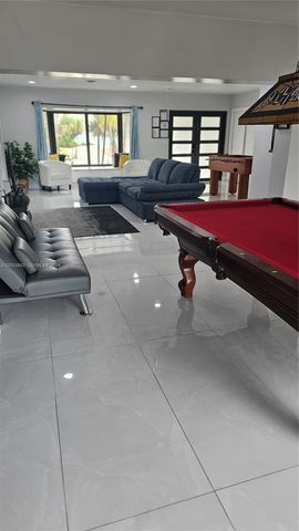 2856 NW 10th Avenue, Wilton Manors, FL 33311