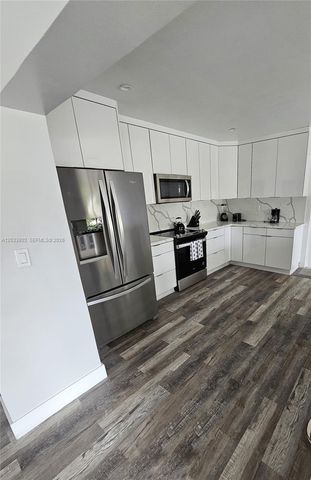 2856 NW 10th Avenue, Wilton Manors, FL 33311