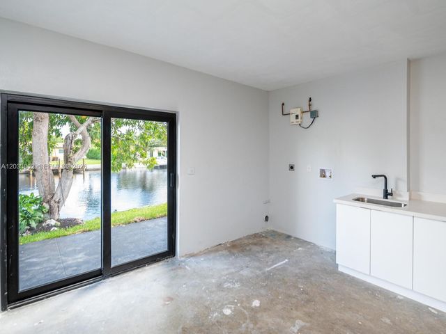 2856 NW 10th Avenue, Wilton Manors, FL 33311