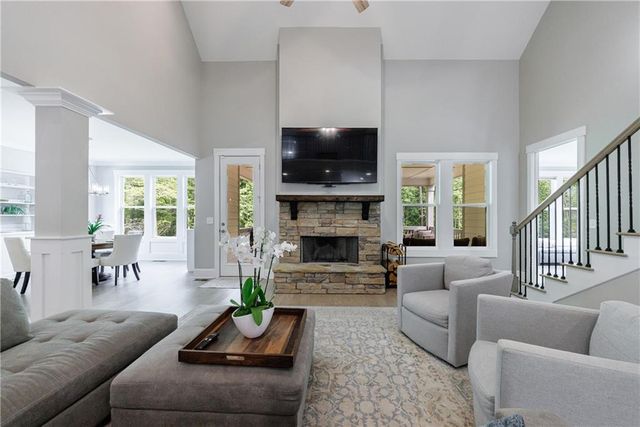 130 Lapis Lake Point, Fayetteville, GA 30215