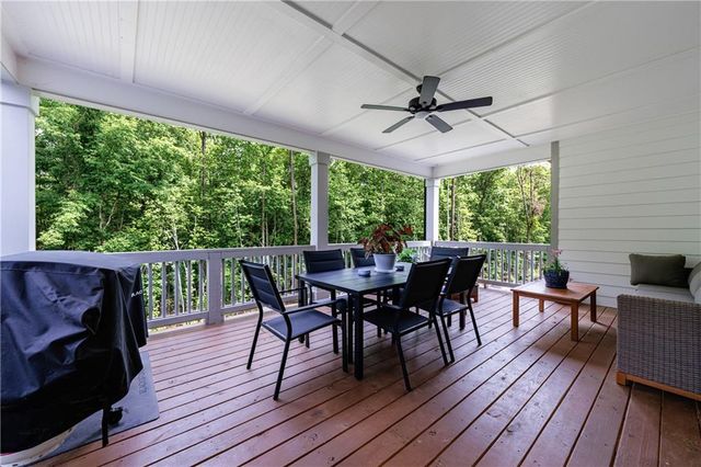 130 Lapis Lake Point, Fayetteville, GA 30215
