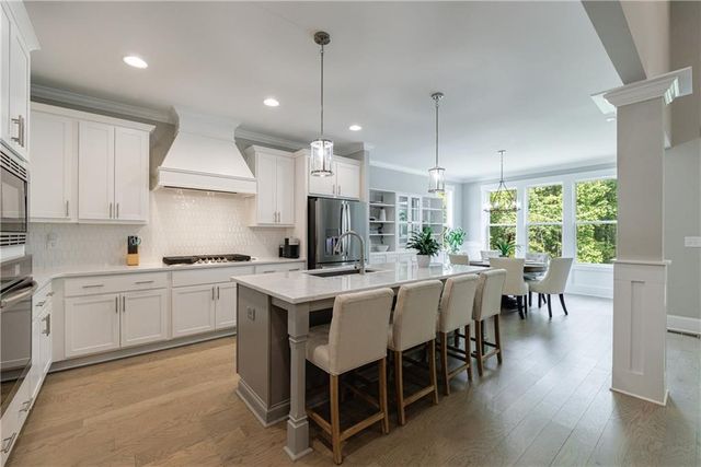 130 Lapis Lake Point, Fayetteville, GA 30215