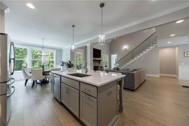 130 Lapis Lake Point, Fayetteville, GA 30215